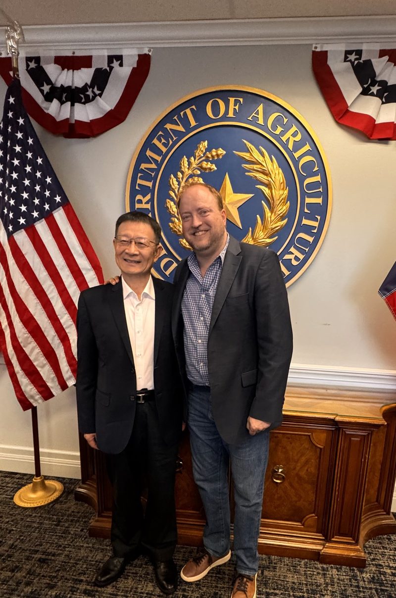 Lalo at the Texas Department of Agriculture